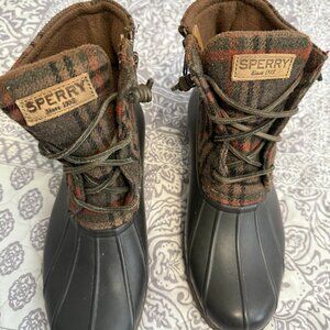 Sperry Women's Snow Boots Size 7
